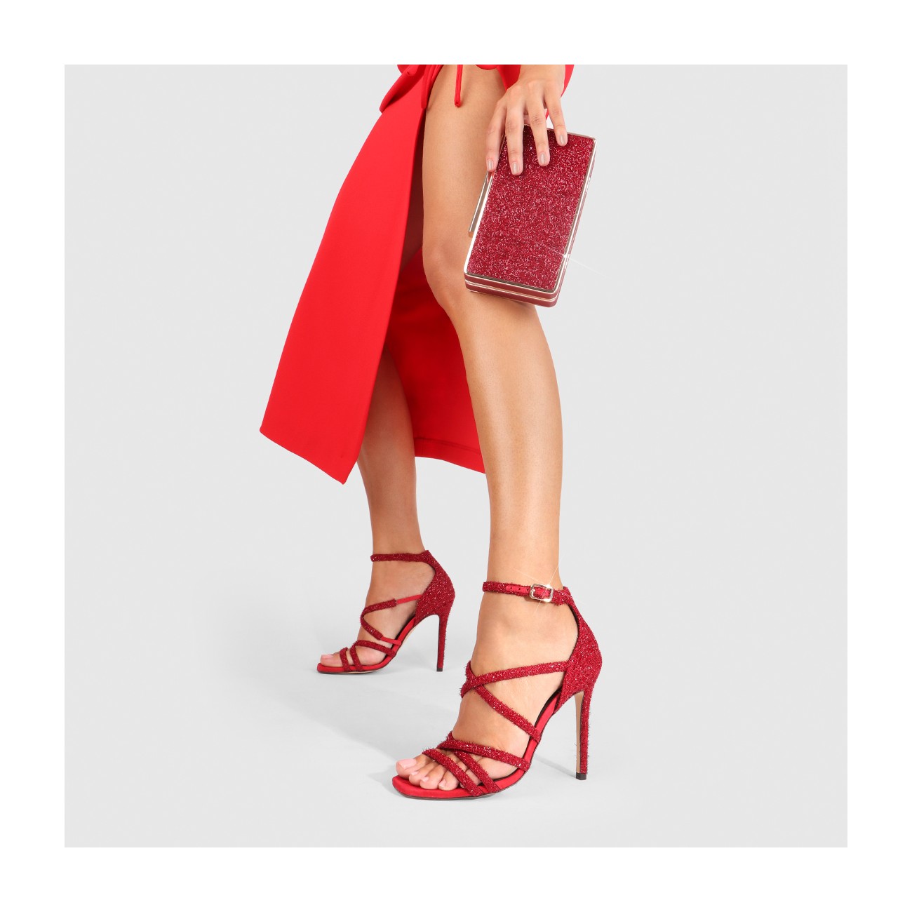 rigidez material Tendencia Sandalias de tacón de mujer en tejido con destellos de color rojo | LODI  Zapatos de mujer online.